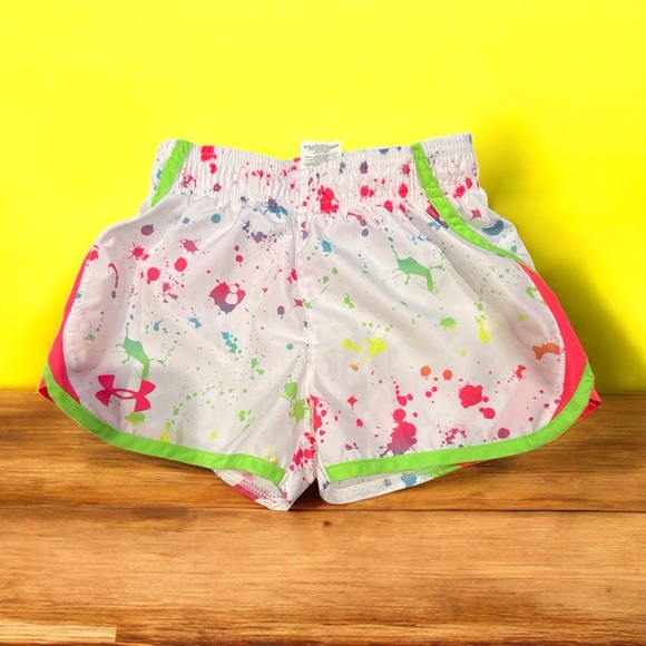 Under Armour Girls White Splatter Athletic Shorts (5) - Picture 1 of 7
